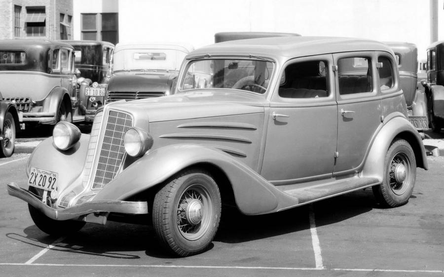 Auburn Standard Sedan '1934